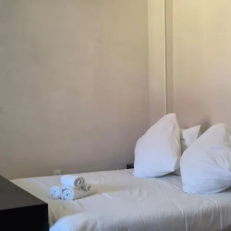 Apartament Independent With Kitchen And Bathroom *